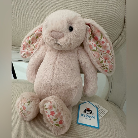 Blossom Blush Bunny Cherry Small 2025 Limited Edition Authentic RARE NWT - Picture 3 of 6